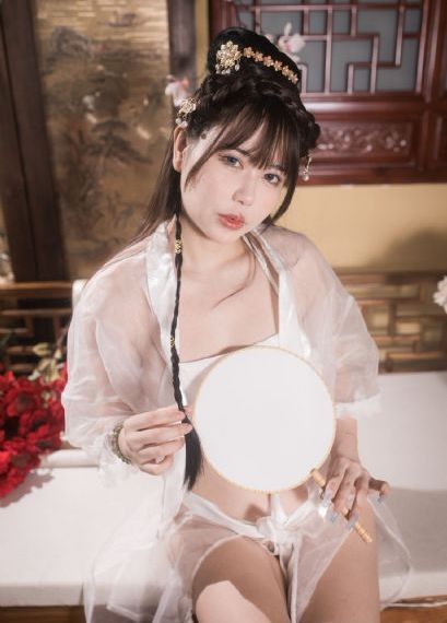 三根一起进出h黄蓉太疼了