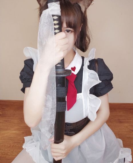 六个瑞典女孩在加油